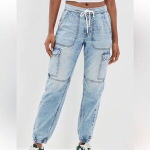 EUC AE American Eagle Cargo Jean Joggers Size 10 Regular